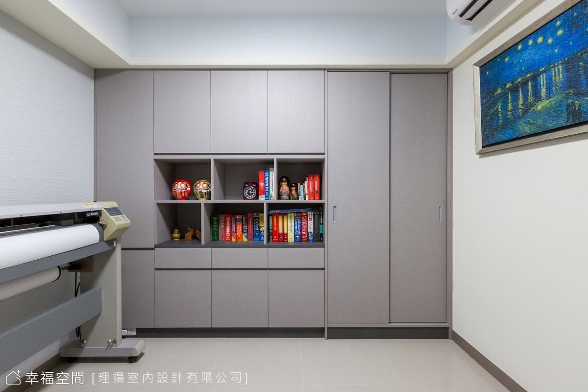 多層次收納展示櫃